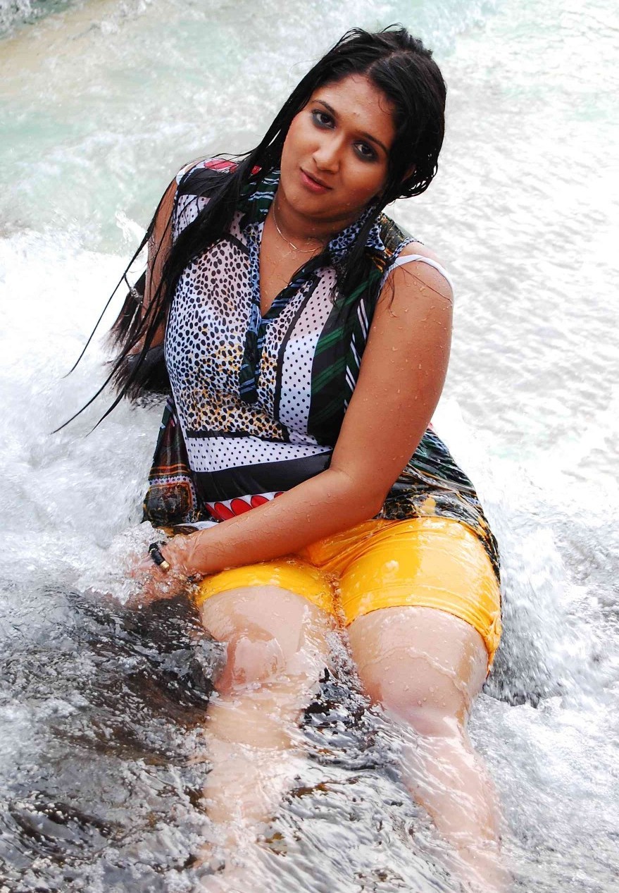 South Indian Actress Roopika Hot In Bikini In Water - Hot -8840