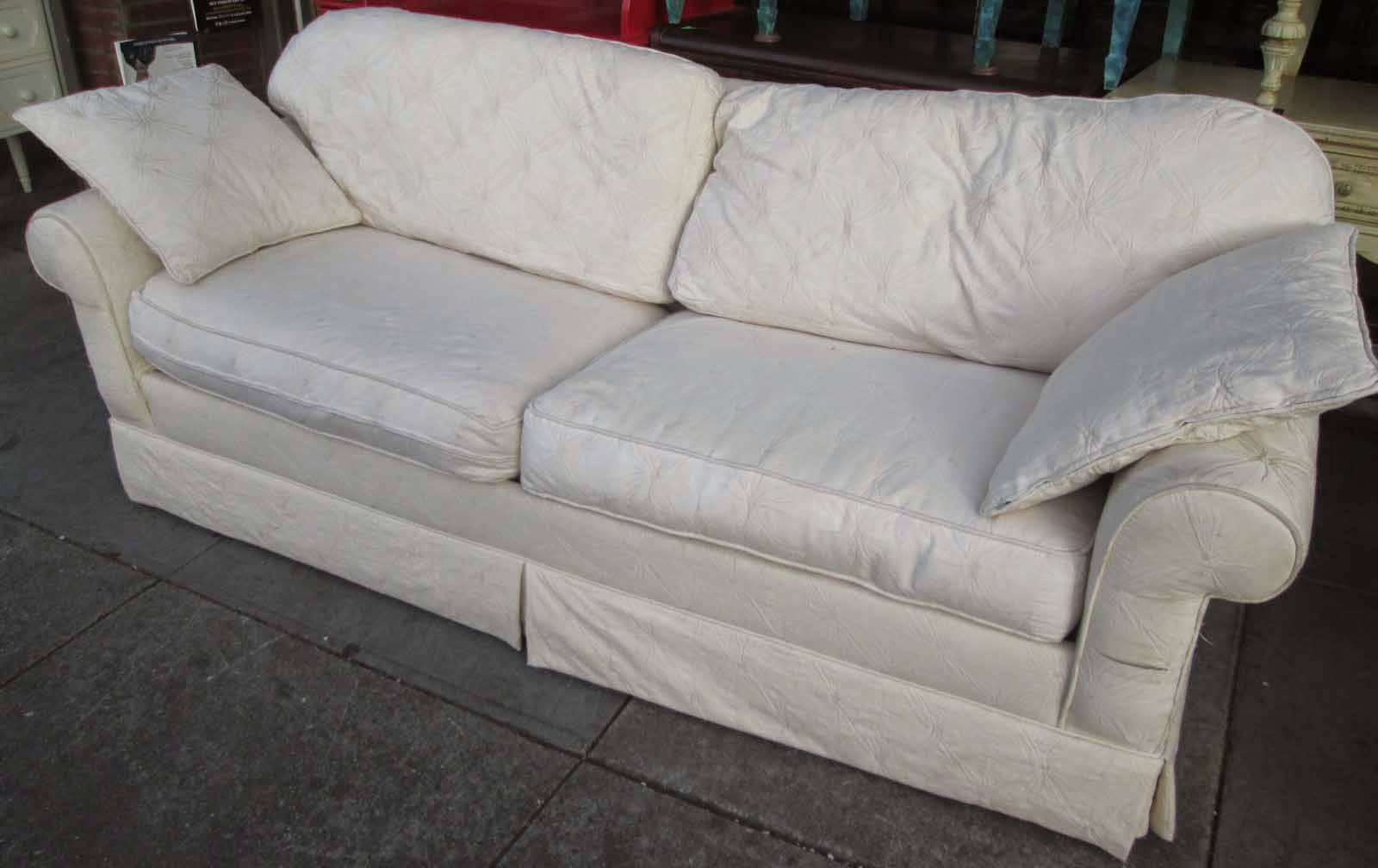 UHURU FURNITURE & COLLECTIBLES SOLD White Sofa Sleeper 75
