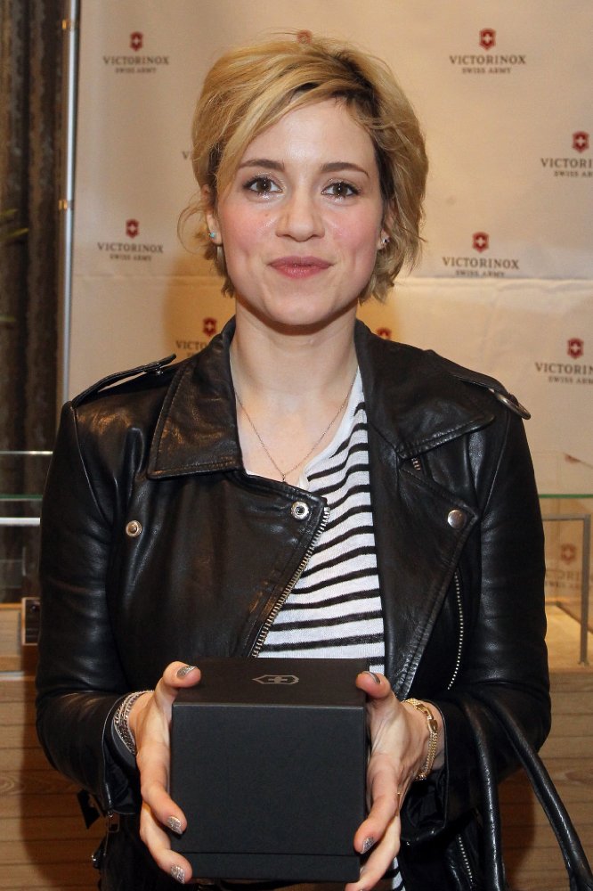 Alice wetterlund single