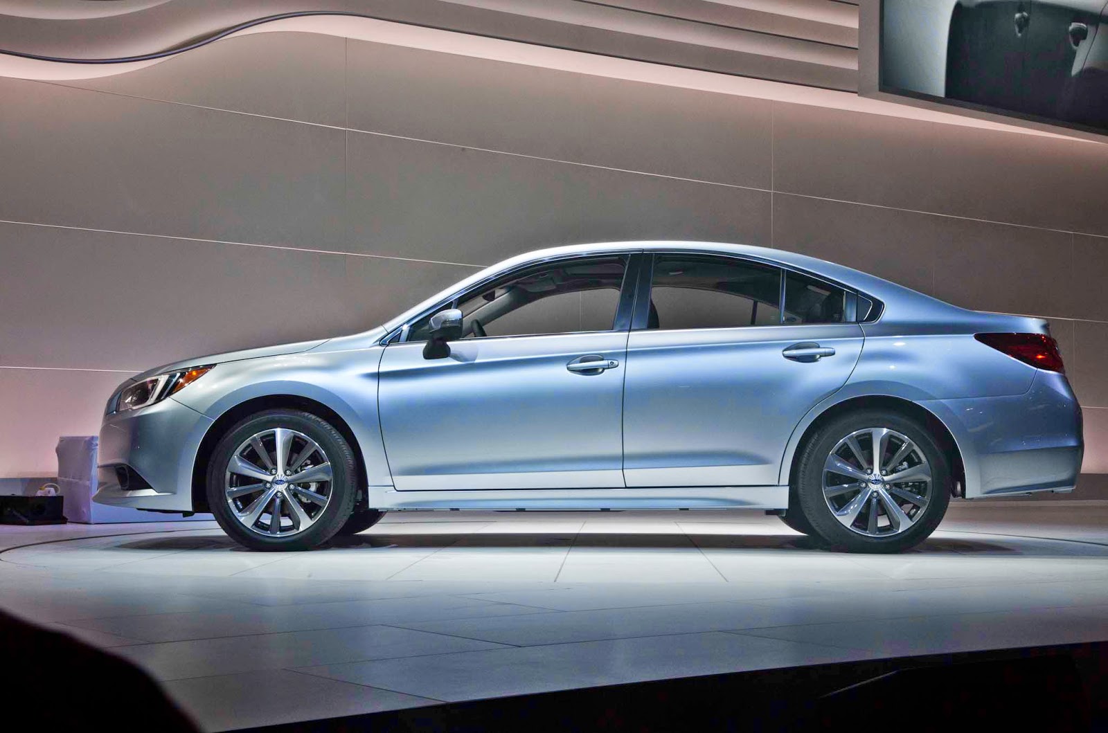 2015 Subaru Legacy Release Date, Price, Concept and Specs