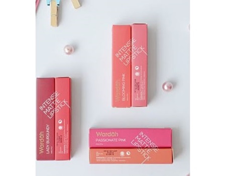 Daftar Lipstik Tahan Lama Seharian Beserta Gambarnya 2019 - Harga