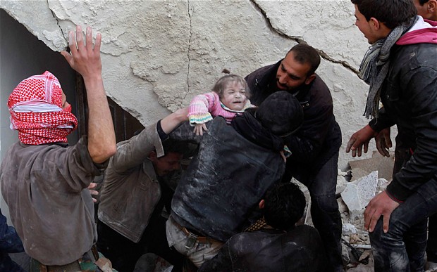  Lagi, Serangan Udara Syiah Nushairiyah Bunuh 20 Lebih Muslim Sunni di Aleppo