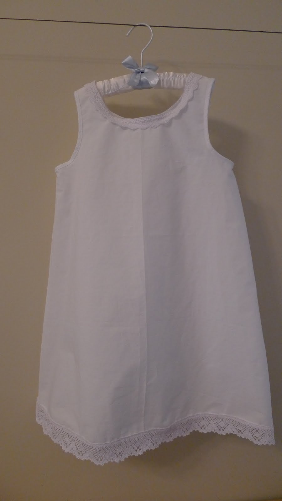 Palace of Leaves Sewing a Pretty Cotton Nightgown