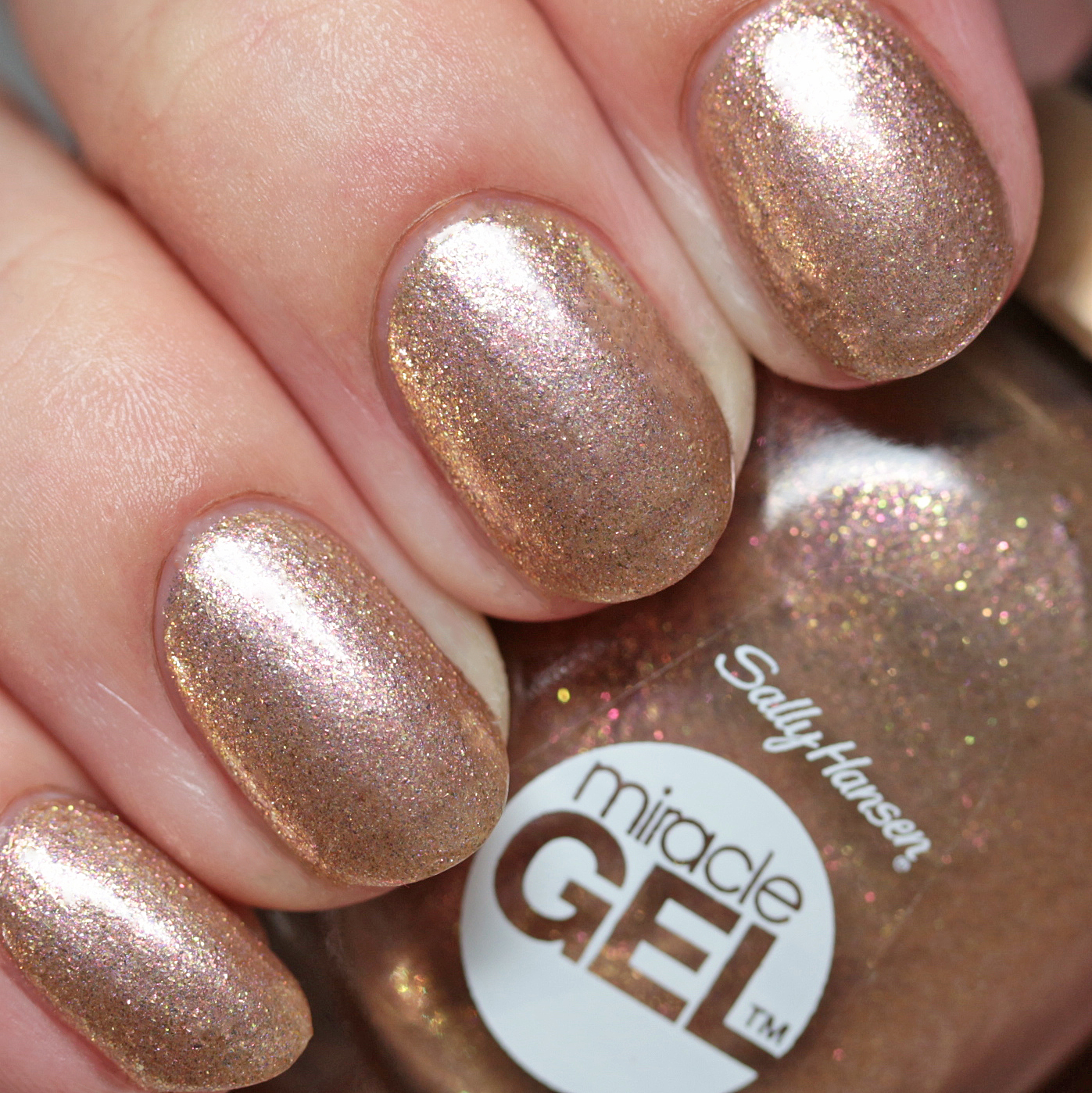 The Polished Hippy: Sally Hansen Miracle Gel Golden Glow Swatches and Review