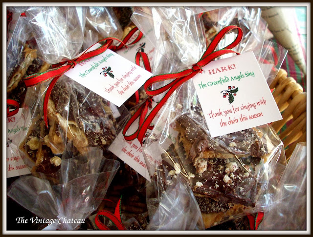 The Vintage Chateau: Soda Cracker Toffee