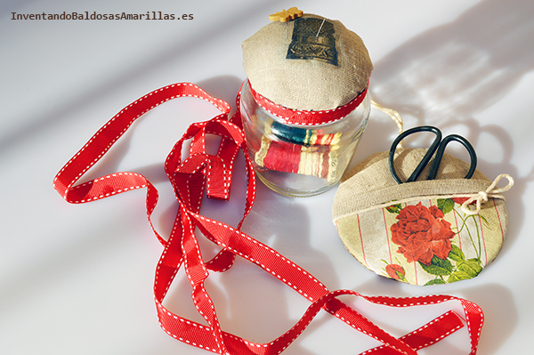 Alfiletero con un bote reciclado