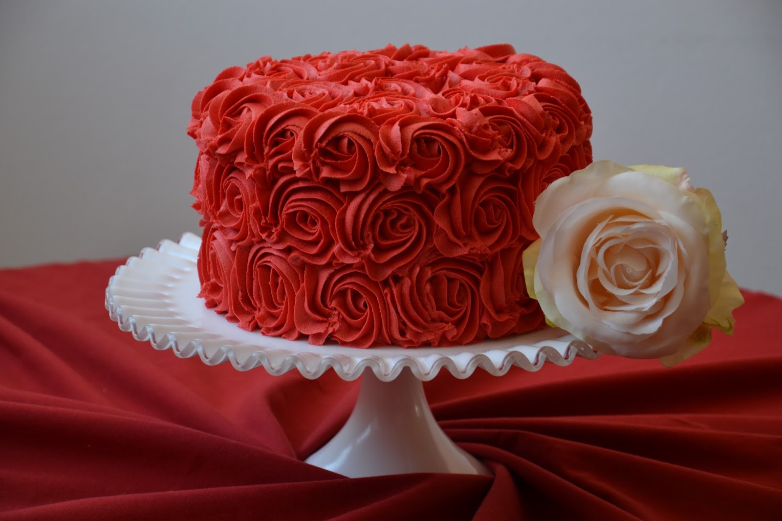The Sugary Shrink: Red Dragon Cake