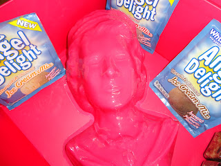 Queens Head Jelly Mould from Angel Delight