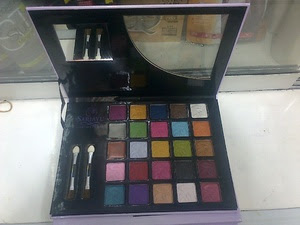 Trend Warna Eye Shadow Sariayu Inspirasi Indonesia Trend Warna Eye Shadow Sariayu Inspirasi Indonesia