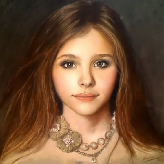 Video : クロエ・モレッツちゃんの水彩肖像画の描き方