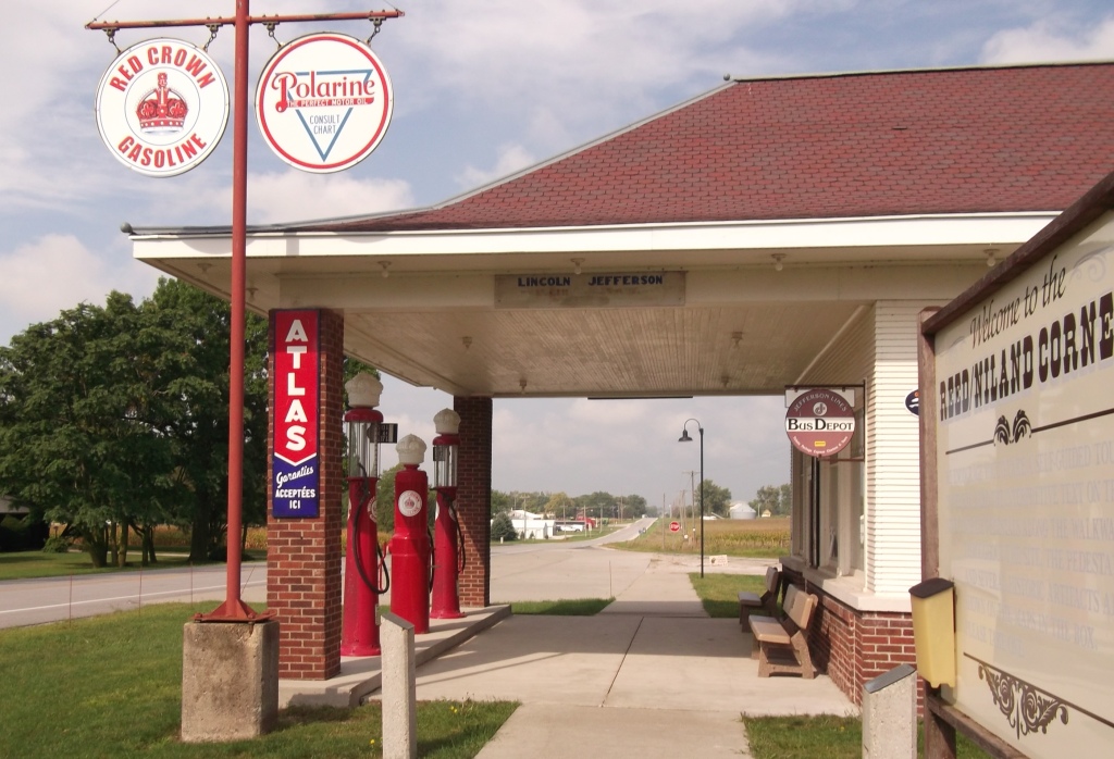 The Adventures of BillyMax REEDNILAND CORNER, COLO, IOWA