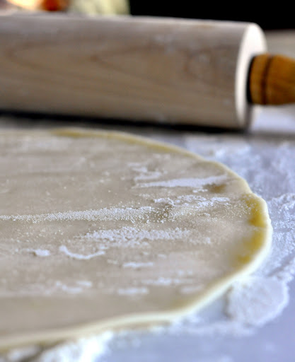 Store-Bought-Pie-Crust-and-Rolling-Pin-tasteasyougo.com