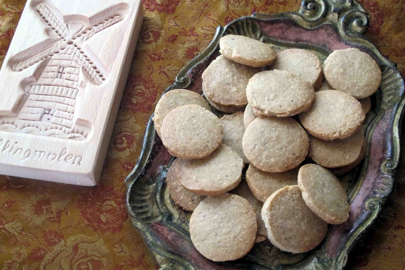 Shoot and Eat Speculaas ( Dutch Windmill Cookies)