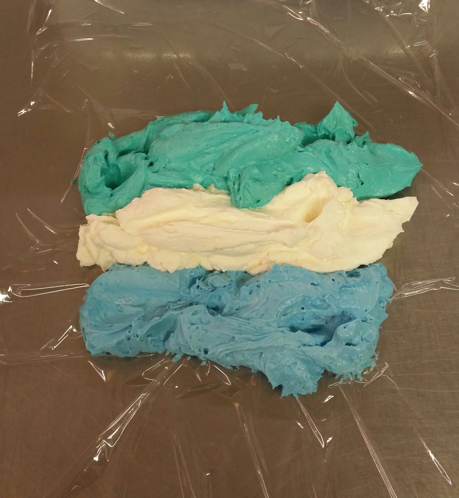 The Madness of Madam Buttercream Icing Technique Tutorial Multiple