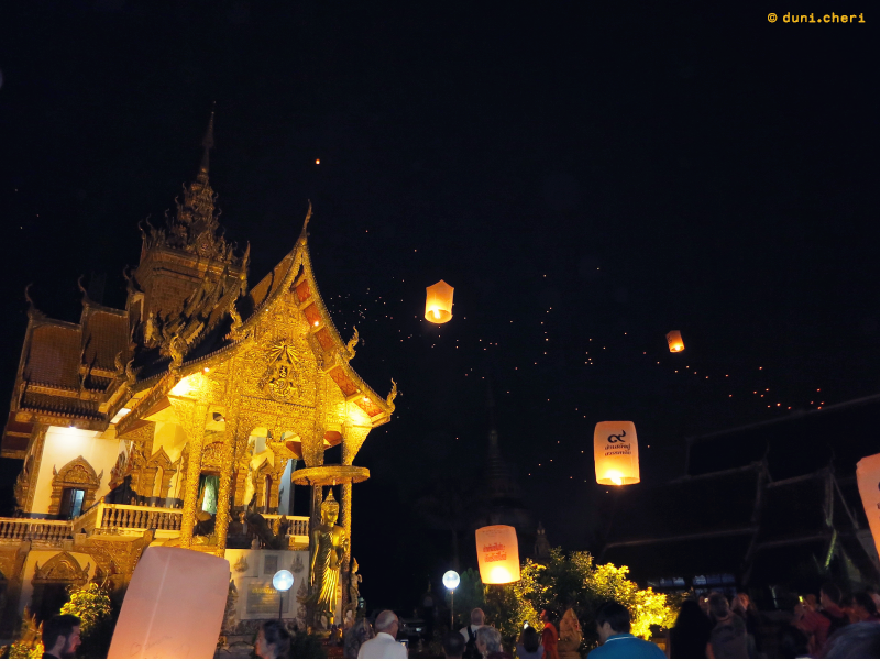 chiang mai himmelslaternen silvester thailand