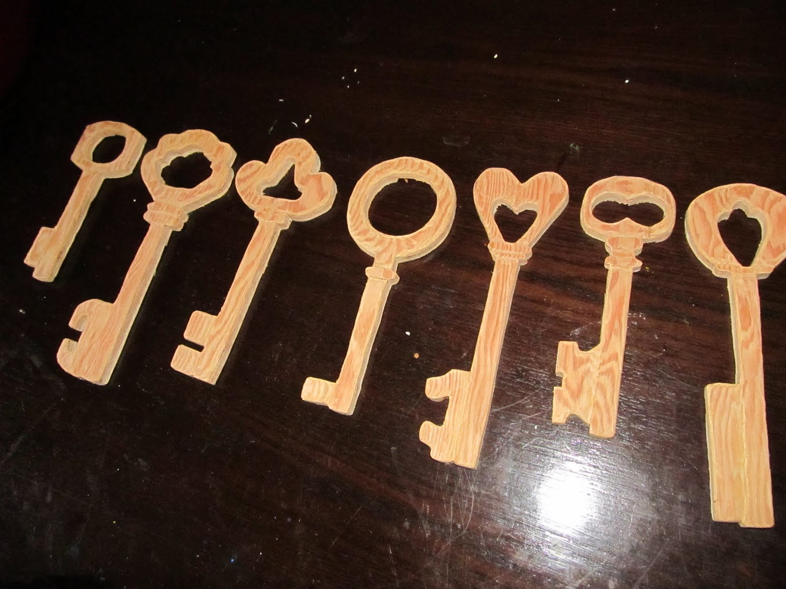 A Lott Of Ideas { wooden keys }