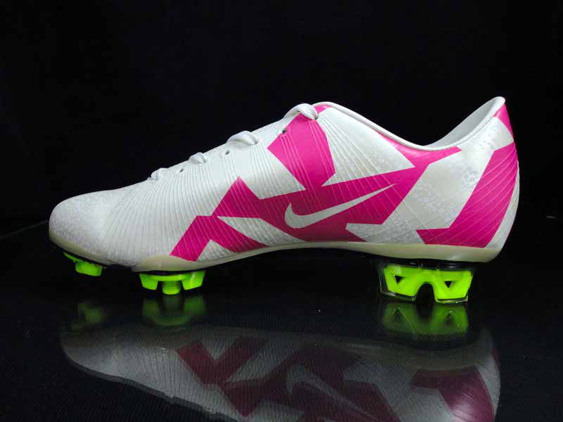 Nike Mercurial: Nike Mercurial Vapor Superfly III FG Safari White/Pink