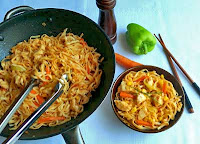 Noodles με κοτόπουλο και λαχανικά - by https://syntages-faghtwn.blogspot.gr