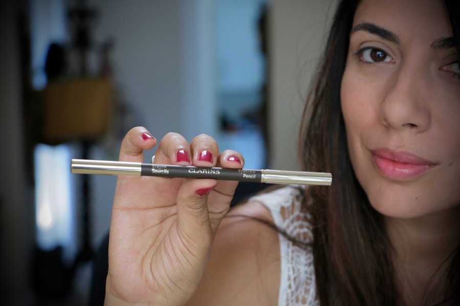 A GIRL IN AFRICA: CLARINS EYE BROW PENCIL TIPS ABOUT HOW TO TAKE CARE OF YOUR EYEBROWS
