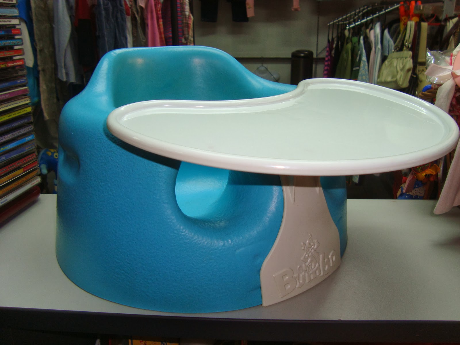 Preloved ToysWorld TheTotToys Bumbo Baby Seat With Play Tray