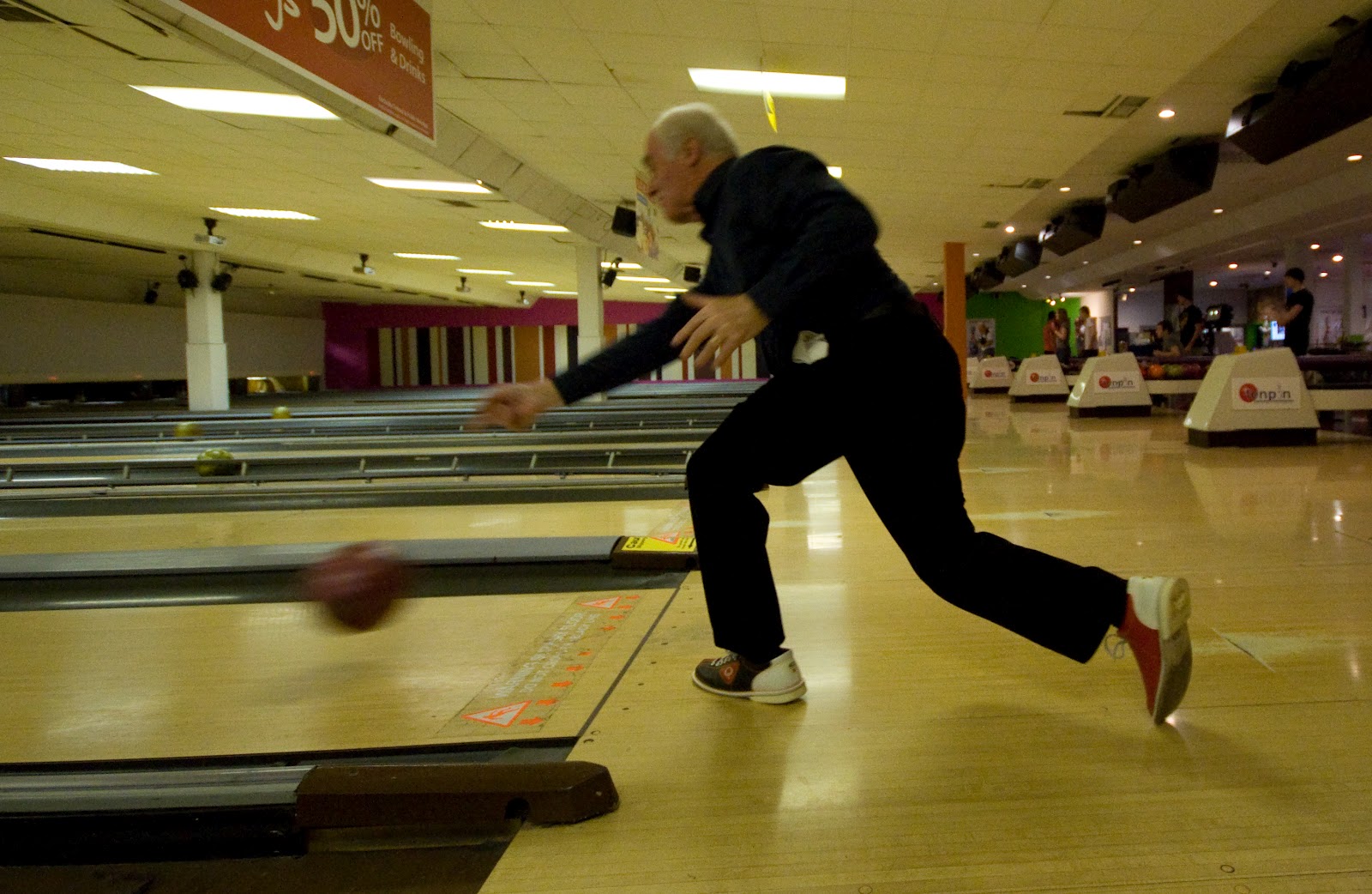 grvsie: Birthday bowling