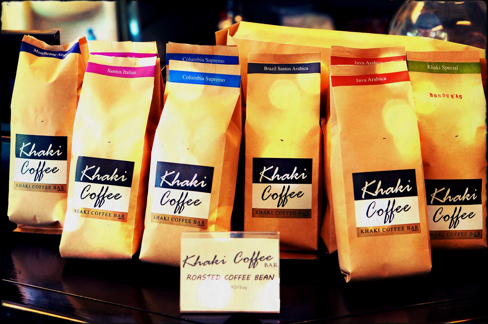 чашка кофе эспрессо. старбакс кофе. девушка пьет кофе. гоголя, 36 меню. кофейные зерна.