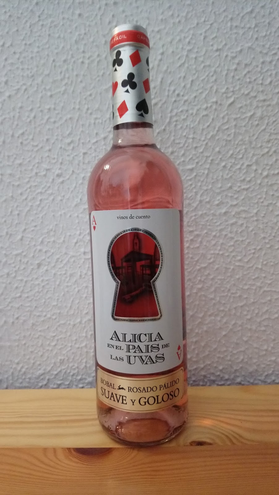 Albardilla galón Anécdota Gusta tomar un vino? pasen y beban: Alicia en el País de las Uvas, Vinos de  Cuento
