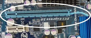 Cara Pasang VGA Card pada Motherboard Komputer Cara Pasang VGA Card pada Motherboard Komputer