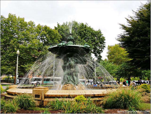 Bajnotti Fountain en Providence Bajnotti Fountain en Providence