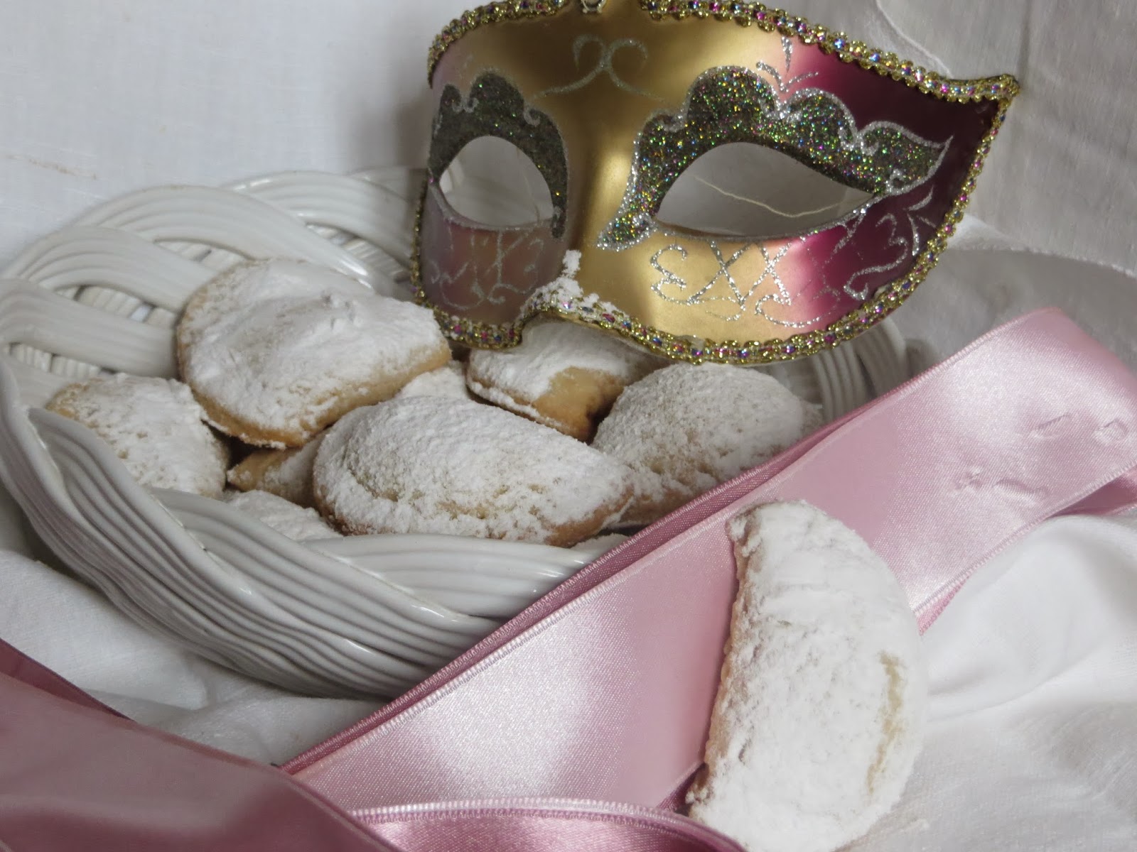 tortelli di carnevale al forno con frolla al cioccolato