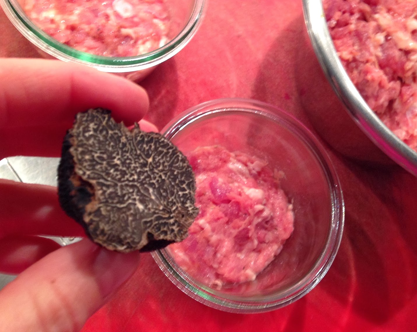 Bolli&amp;#39;s Kitchen: 2014 started with a kiss....Des terrines aux truffes!