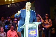 José del Castillo: encuestas me favorecen para ser candidato a senador