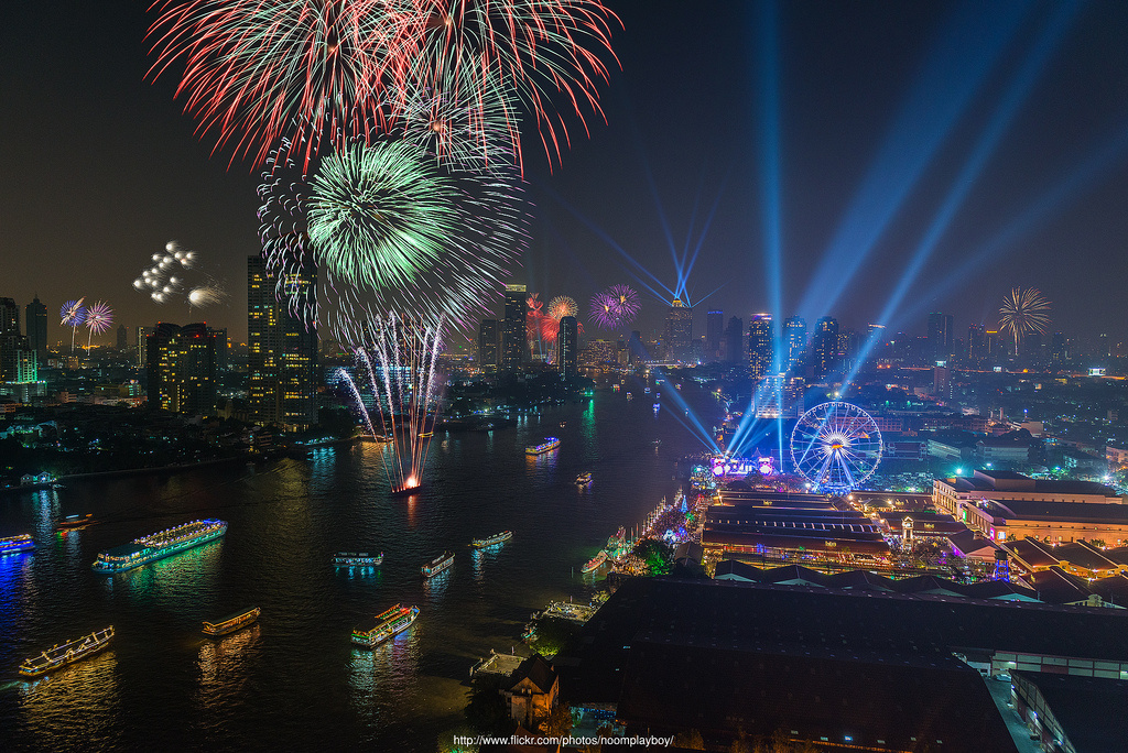 Metro Bangkok BnB Pratunam Top 6 places countdown New Year's Eve 2016