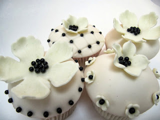 Cupcakes Blanco y Negro, parte 4