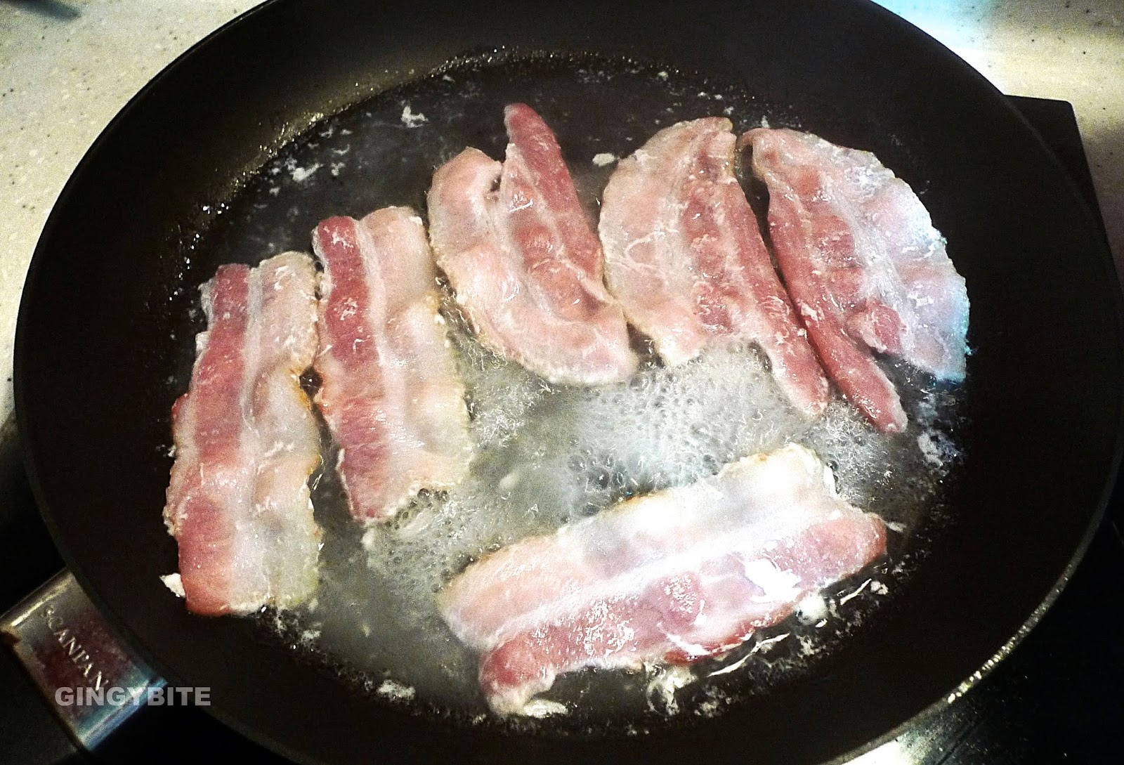How to fry crispy bacon easily with water