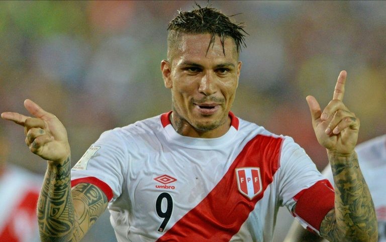 Justiça suíça acata recurso de Guerrero, e peruano poderá disputar Copa