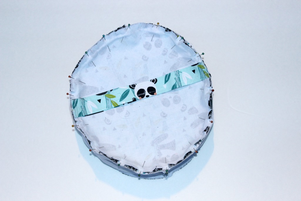 sewVery Round Cushion Pattern and Tutorial