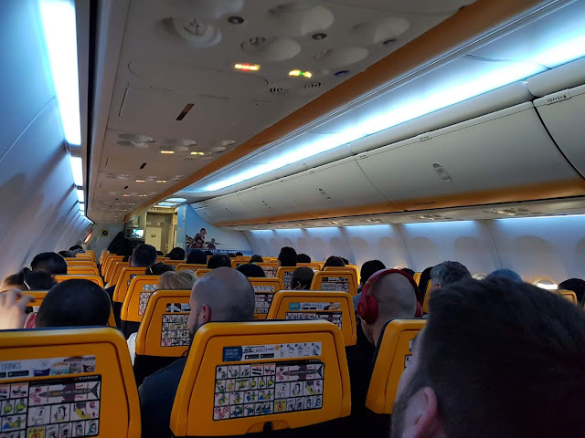 Blog Apaixonados por Viagens - Como é voar com a Ryanair - Low Cost - Europa