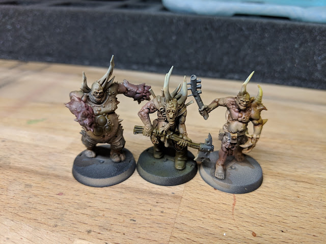 The wash mutes the colours and unfortunately I don\'t really address this but for this style of mini it\'s not essential Poxwalkers after washing