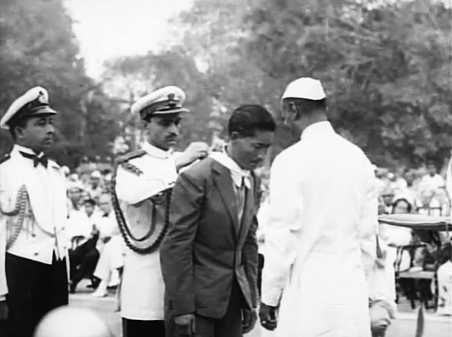 Tenzing Norgay receiving his Padma Bhusan