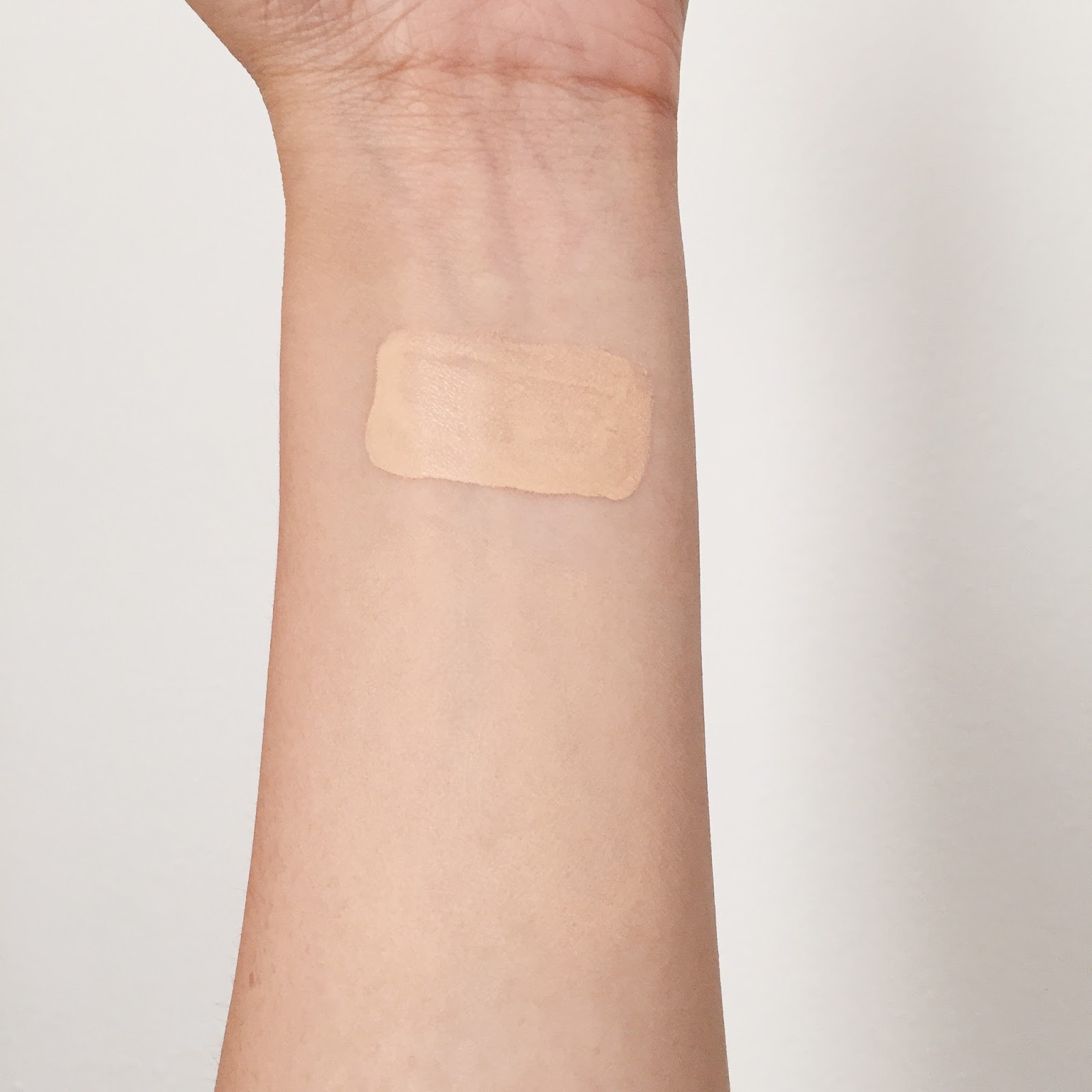 100% pure 2nd skin foundation review swatch