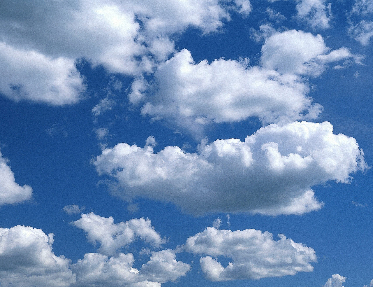 Все о бо всем: Почему облака имеют различную форму?