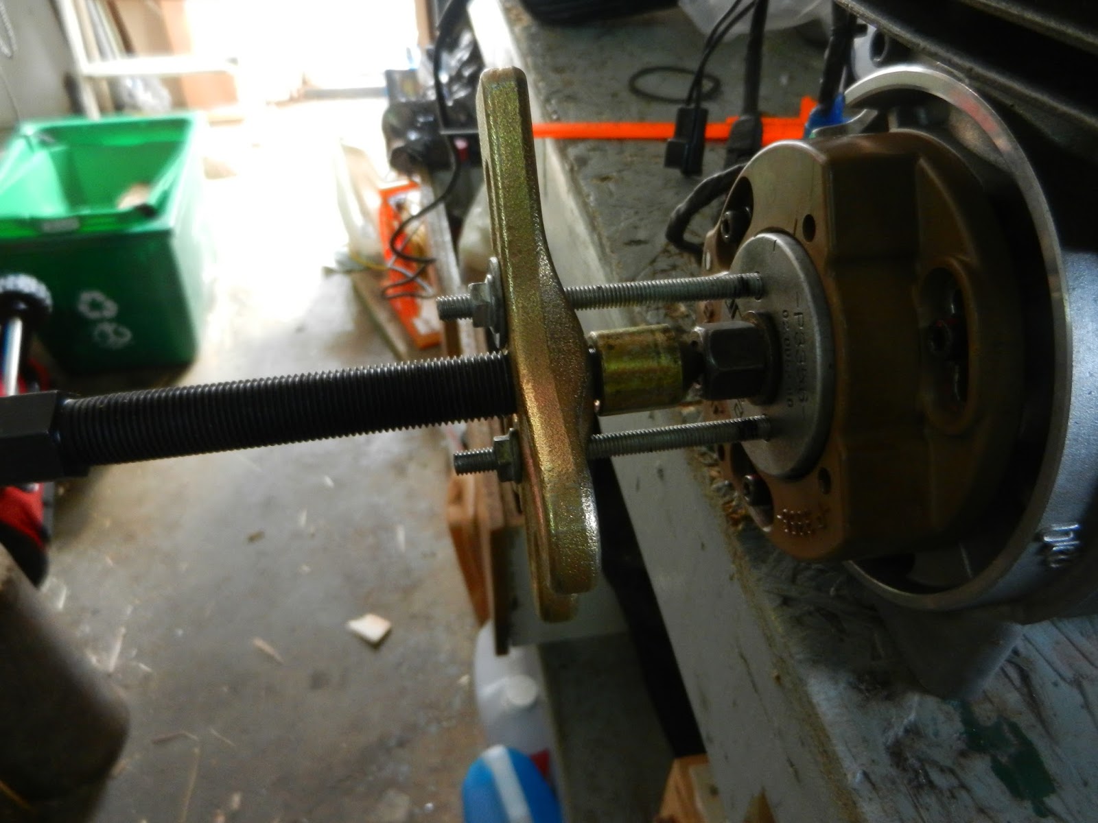 Mostly 100cc homemade kart tools and tricks Ignition rotor puller.