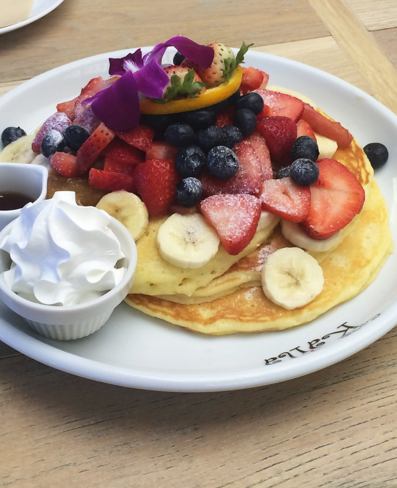 harajuku, hawaiian lunch, pancake, fruit, food travel blogger