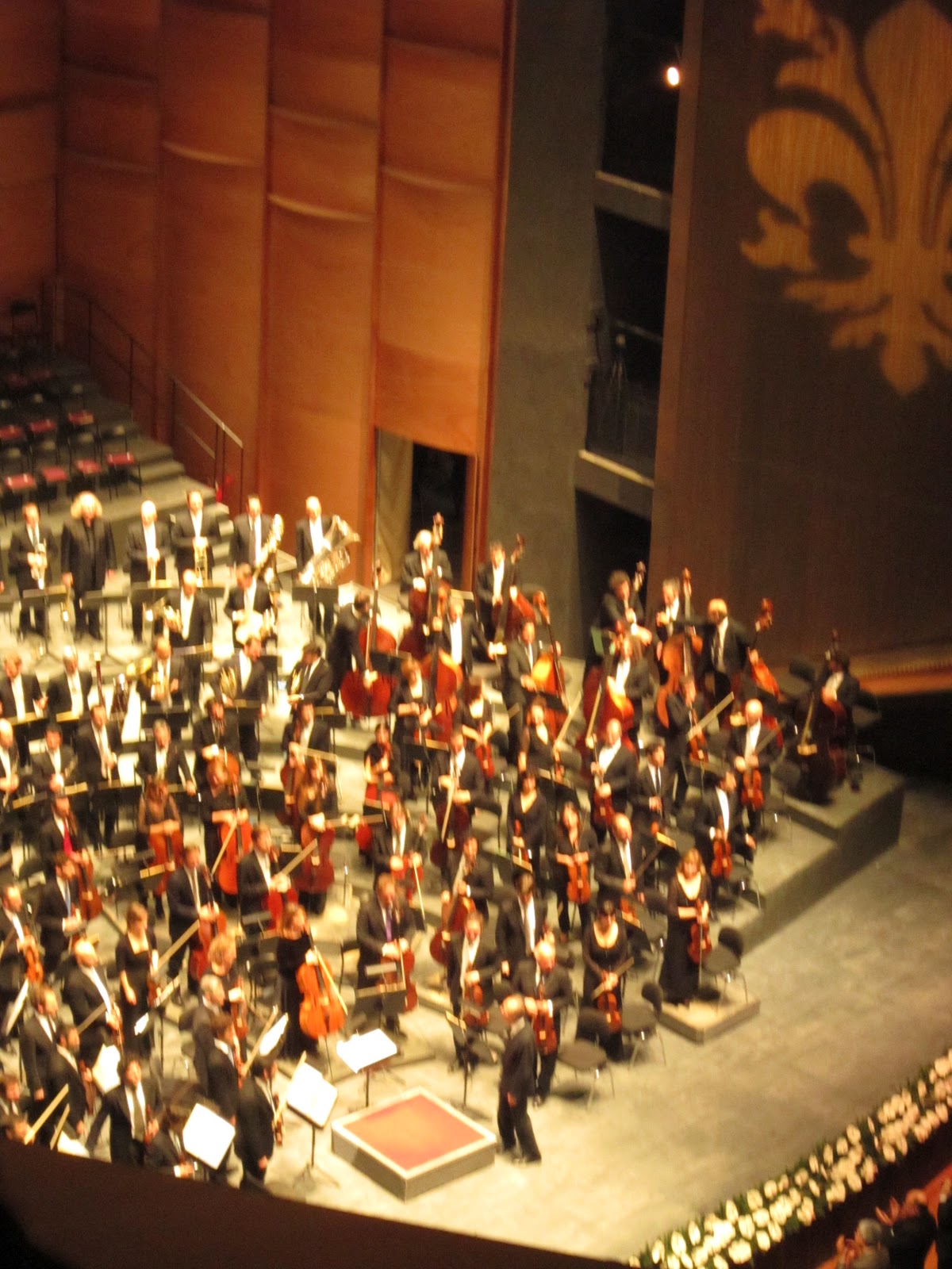 Un Cuore Scalzo - My Adventures in Italy: Il Nuovo Teatro dell'Opera di ...