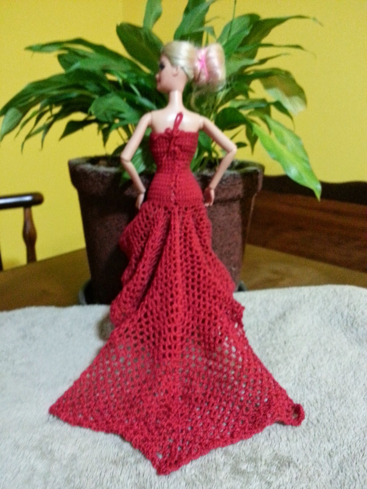 Vestido longo de crochê para boneca barbie, Vestido longo de crochê, By  Crochê Passo a Passo