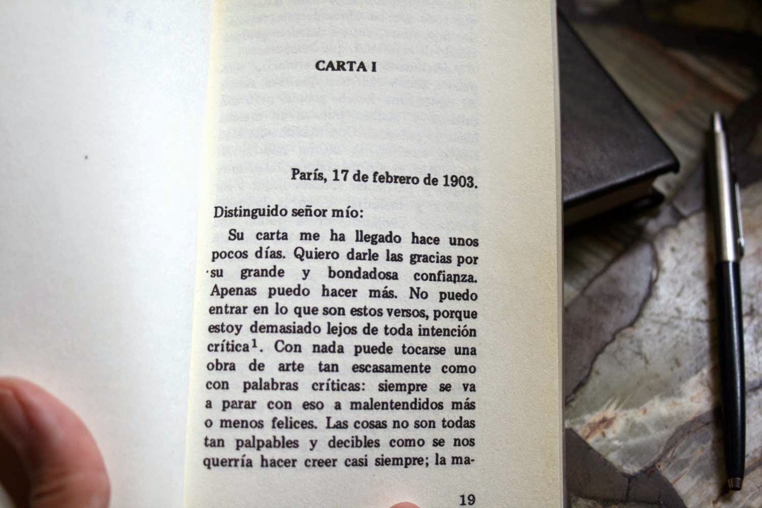 Un libro por día Libro invitado Cartas a un joven poeta (Rainer Maria Rilke) Un libro por día Libro invitado Cartas a un joven poeta (Rainer Maria Rilke)
