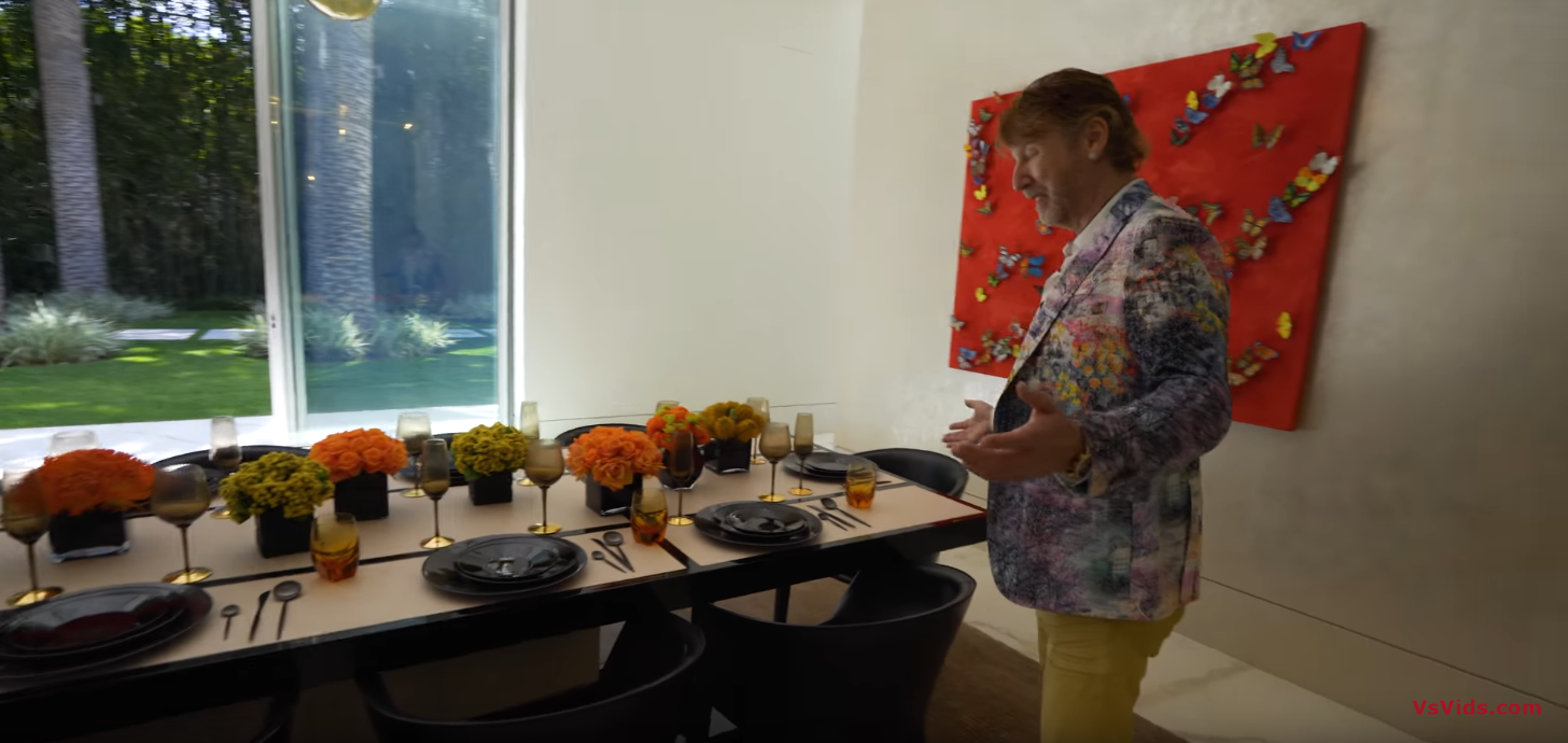 43 Photos vs. $65 MILLION BEL AIR MEGA MANSION WITH A BEAUTY SALON AND SPA! - Luxury Home & Interior Design Tour 43 Photos vs. $65 MILLION BEL AIR MEGA MANSION WITH A BEAUTY SALON AND SPA! - Luxury Home & Interior Design Tour