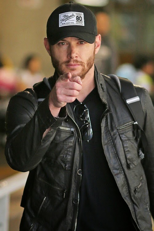 VJBrendan.com: Out & About: Jensen Ackles at the airport in Vancouver ...