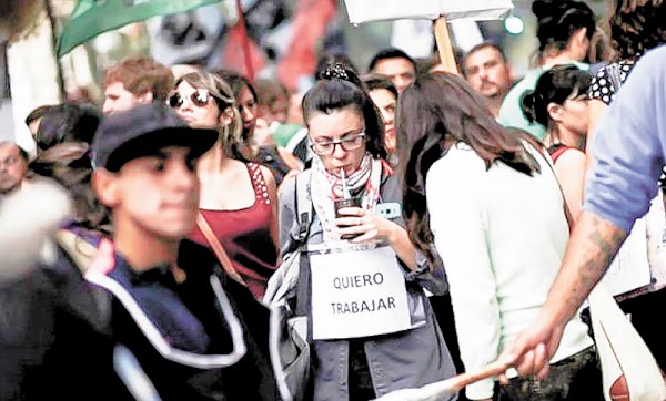 Crisis laboral: último bimestre del 2018 dejó gran cantidad de despidos en industria y comercio Crisis laboral: último bimestre del 2018 dejó gran cantidad de despidos en industria y comercio